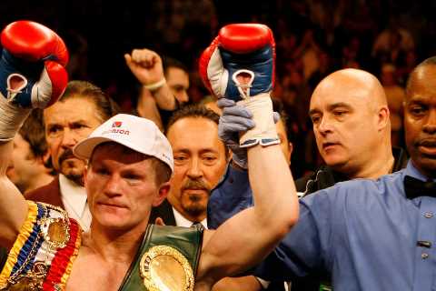 ‘I’ve lost two stone in two months, I can hide behind a lamppost’ – Ricky Hatton’s huge weight loss before Barrera fight