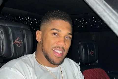 Anthony Joshua ready to ‘hustle’ as Brit continues training and prepares for delayed Oleksandr Usyk rematch fight