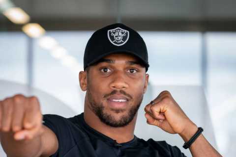 I’m boxing a Ukrainian but I’m fighting for Ukraine and helping war victims, says big-hearted boxing hero Anthony Joshua