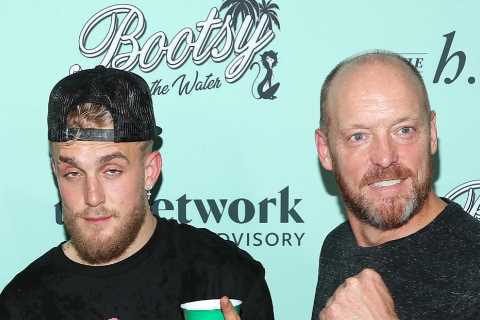 Jake Paul’s dad Greg, 58, accepts bizarre bare-knuckle boxing fight against British TikTok star Simple Simon