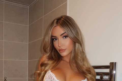 ‘Sent to you from Heaven’ – Stunning Tyson Fury ring girl sends fans wild as she poses in skimpy lingerie