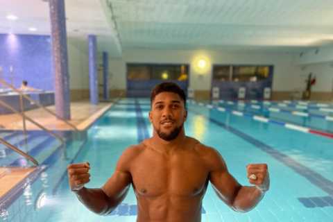 Anthony Joshua copies Oleksandr Usyk’s brutal swimming training as he prepares for Tyson Fury super-fight