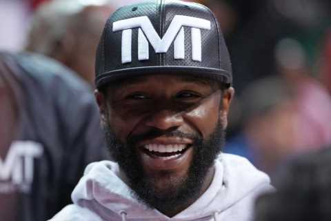 Floyd Mayweather set to fight KSI’s brother Deji in shock fight in Dubai on 13 November after latest exhibition bout