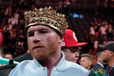 Canelo Alvarez to have hand surgery after Gennady Golovkin trilogy with injury so bad boxing champ can’t hold a glass