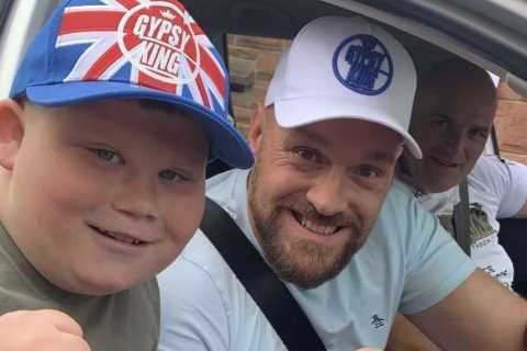 I love Tyson Fury and camped out all night so I could meet him on his morning jog