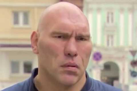 Farce as 7ft boxing champ Valuev can’t find Russian army uniform that fits for Ukraine war as he needs size 16.5 boots