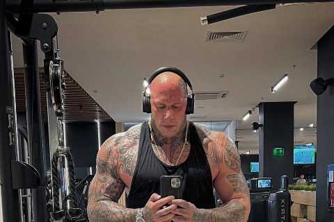Martyn Ford piles on almost 2 stone of muscle as he shows off body transformation after collapsed fight vs Iranian Hulk