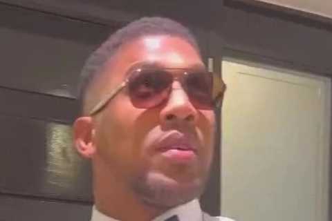 Anthony Joshua looks sharp in slick suit as heavyweight star attends Best of Africa awards with pals