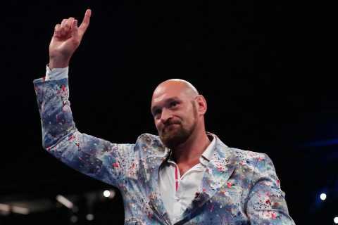 Tyson Fury calls to fight for only heavyweight belt missing in his collection… against journeyman with 9-12 record