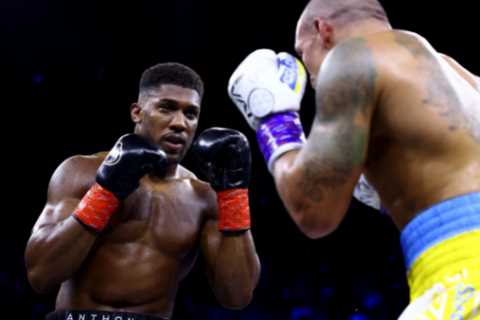 Anthony Joshua told to learn Tyson Fury’s “system” of boxing as Roy Jones Jr coaching appointment is slammed