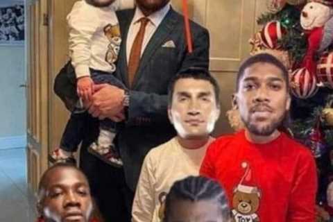 Tyson Fury leaves fans in hysterics with ‘Christmas family photo’ with ‘kids’ Joshua, Klitschko, Whyte, Wilder and Haye