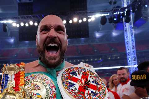 Anthony Joshua has ‘mental vulnerabilities’ and Tyson Fury would beat him before they step in the ring, says Liam Smith