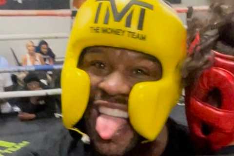 Floyd Mayweather leaves YouTube star Jarvis with beaten up face after sparring session in boxing legend’s gym