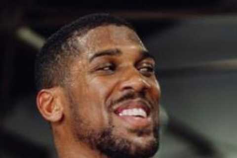 Anthony Joshua shows off hulking body as he bulks up in gym during training for Jermaine Franklin fight