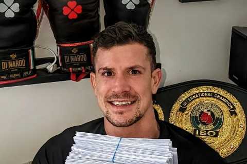 Meet the unknown super-popular British boxer who is out-selling world champions for tickets on way to top
