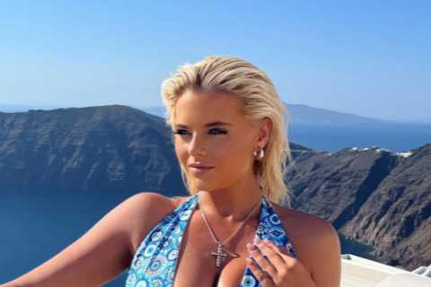 Apollonia Llewellyn fans praise ‘two stunning views’ as busty boxing ring girl shows off underboob in bikini in Greece