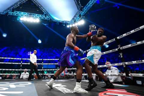 YouTube star Deji calls out One Direction’s Liam Payne after beating rapper Swarmz on brother KSI’s undercard