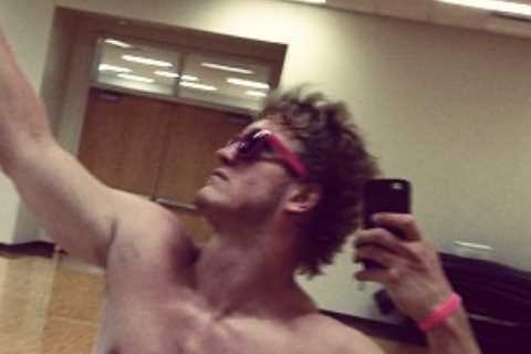 Fans stunned by Logan Paul’s insane body transformation as WWE star looks ‘JACKED’ after topless workout