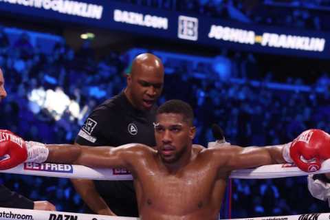 Anthony Joshua warned against ‘stupid’ fight after ‘one of the worst performances’ of his career