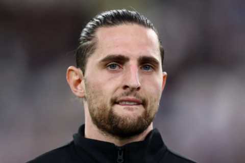 Man Utd ‘make contact with Adrien Rabiot’ with Juventus star available on free transfer as Mason Mount alternative