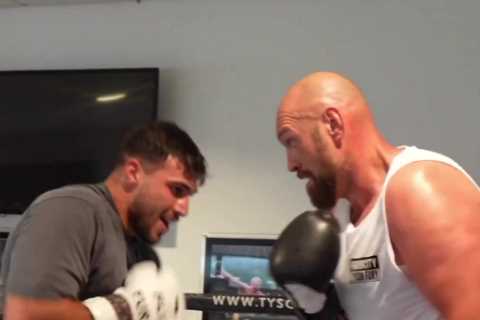 Watch Tommy Fury in sparring with ‘Goat’ brother Tyson as Love Island star closes in on KSI fight