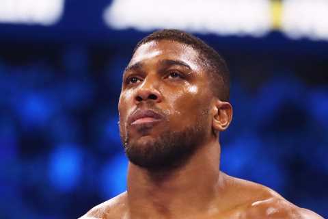 Anthony Joshua points to Froch’s NOSE as reason he ditched ex-trainer McCracken as he bids to become world champ again