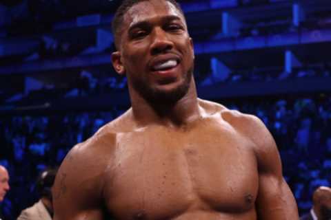 Anthony Joshua offered shock fight with Brit rival as Deontay Wilder fight on the verge of collapse