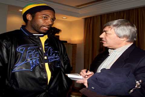 Colin Hart: Boxing’s Unrivalled Chronicler Bids Farewell at 89