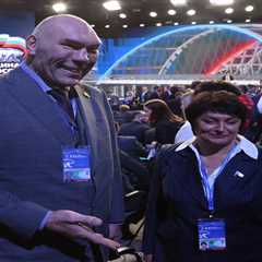 The 7-Foot Russian Giant Who Went From Heavyweight Champ to Putin's Politician (And Just Got Banned From Another Country)