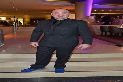 This Breaks My Heart: Boxing Legend Sven Ottke Got Absolutely Crushed by a Car While Cycling